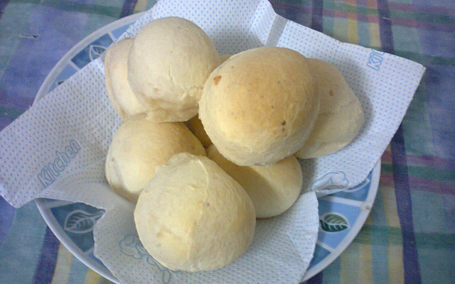 Pão de queijo mineiro