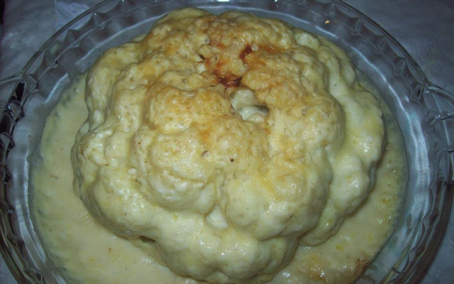 Couve-flor recheada com mussarela