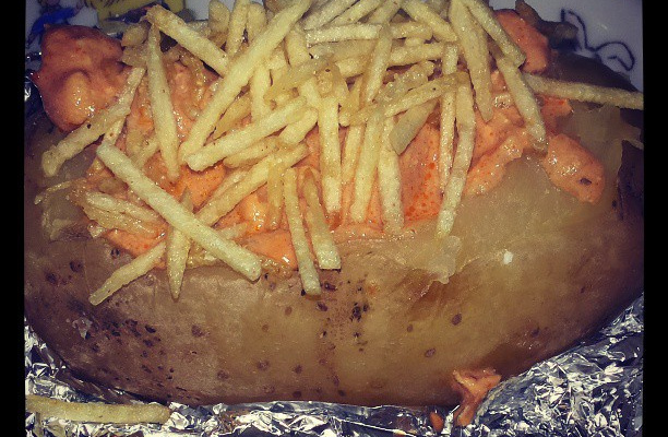 Batata inglesa com estrogonofe