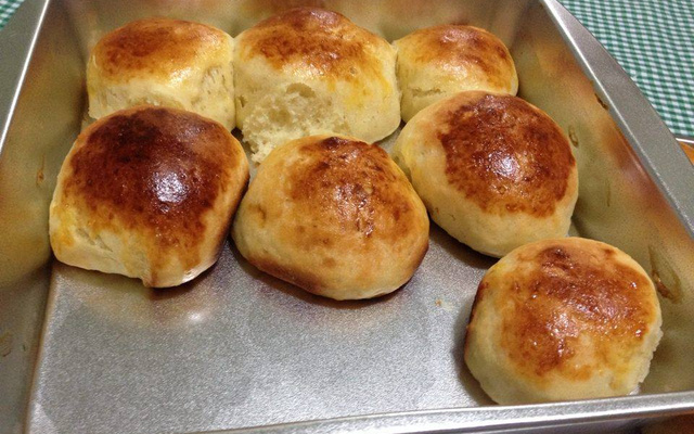 Pão de batata recheado