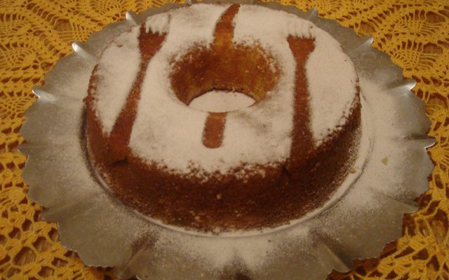 Bolo de farinha de milho flocada com mussarela