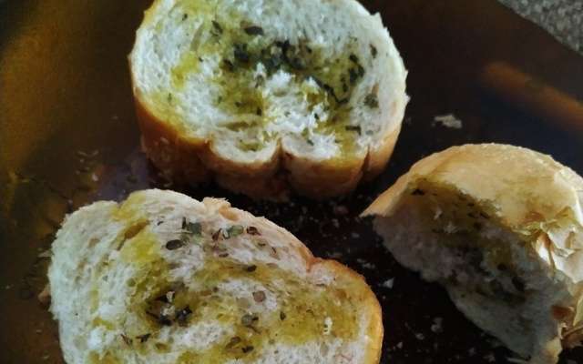 Torrada rápida e simples de microondas