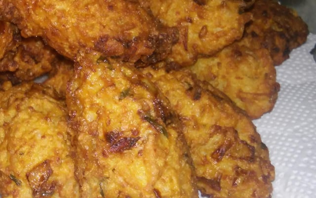 Bolinho de arroz tradicional