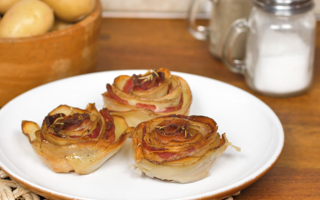 Flor de batata com bacon
