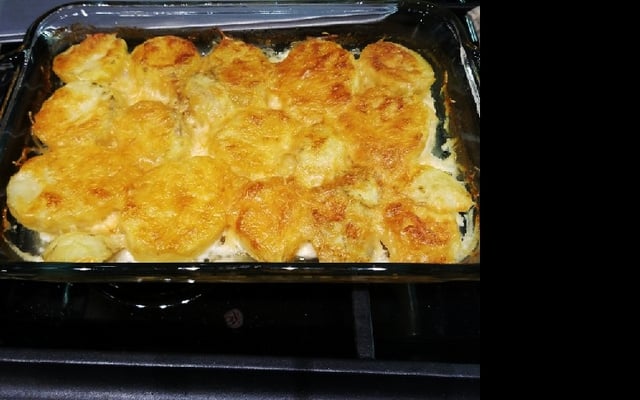 Filé de frango com batatas ao forno