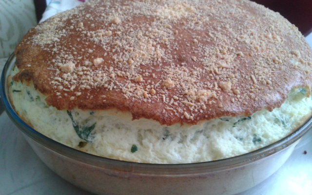 Souflé delicioso de espinafre sucesso garantido