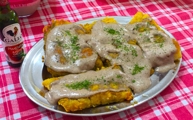 Bacalhau ao creme de azeitonas pretas e palmito