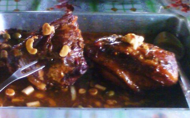 Lagarto recheado ao molho madeira