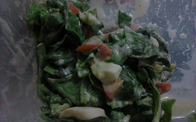 Salada de espinafre cru