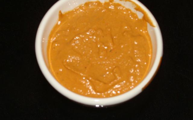 Mhamara - (Pasta de pimentão e nozes)