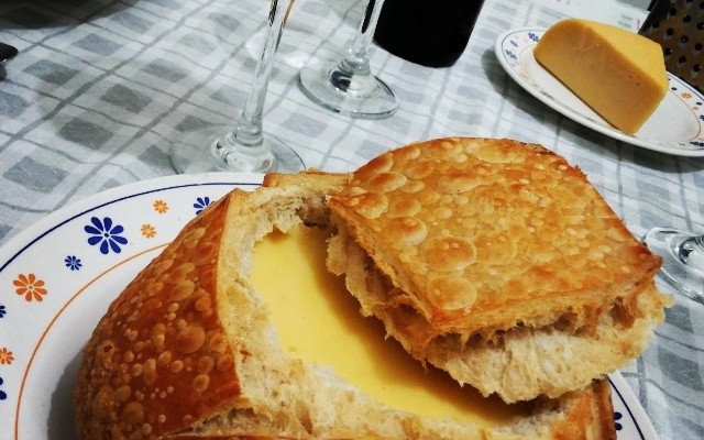 Sopa cremosa de batata e cenoura