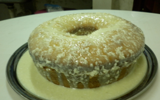Bolo de goiabada com coco