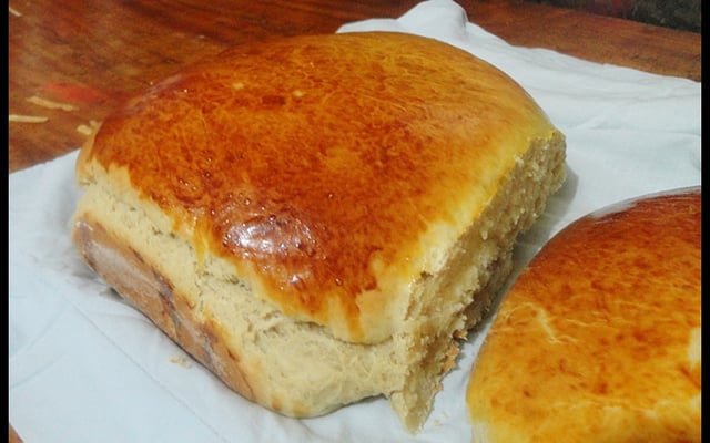 Pão caseiro prático e gostoso
