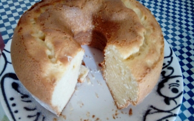 Bolo fofinho de liquidificador