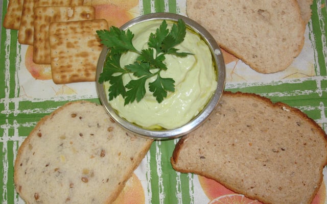 Patê de tofu com ervas light