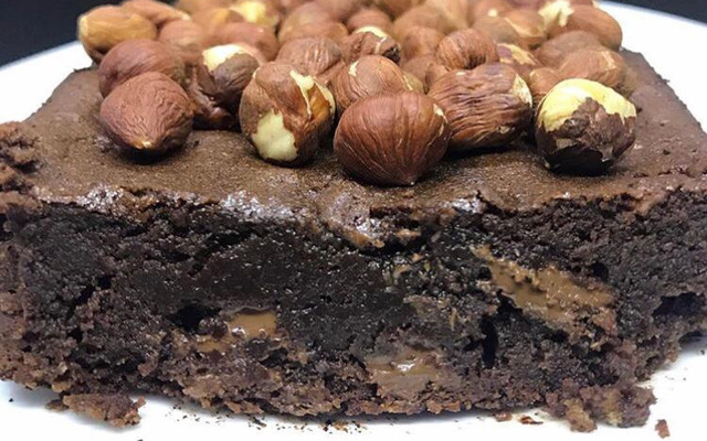 Brownie de avelã fit 