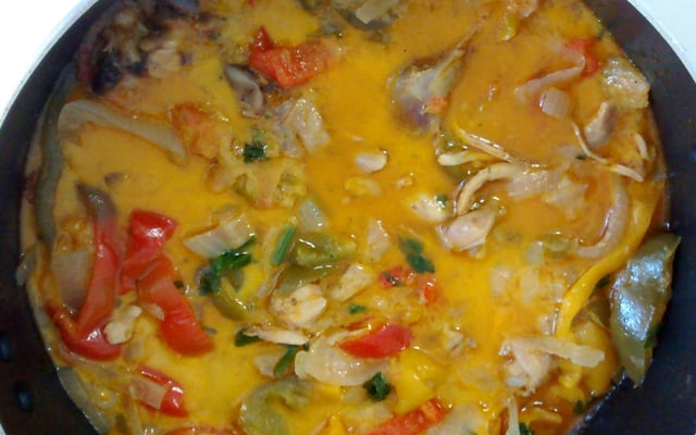 Moqueca de frango à baiana