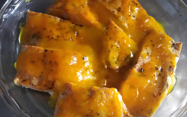 Salmão ao molho de maracujá