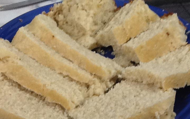 Pão feito na panela elétrica de arroz