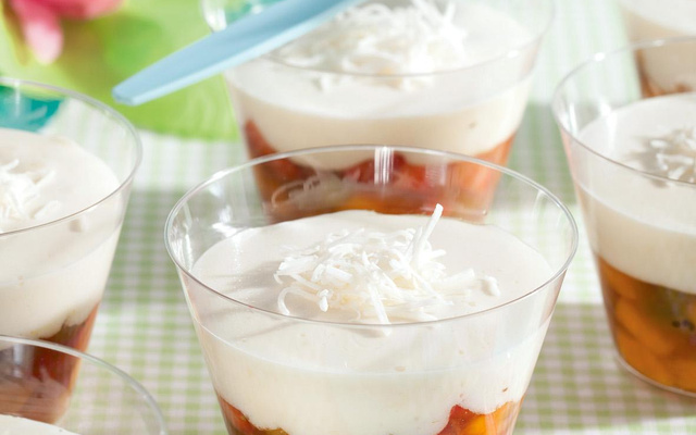 Maria-mole com frutas