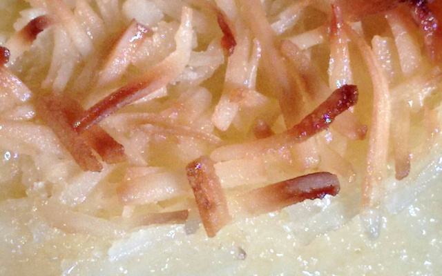 Bolo de mandioca cremoso