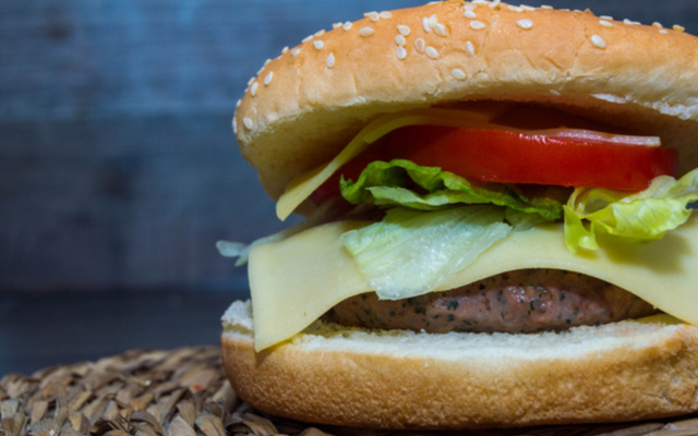 Hambúrguer caseiro (sem ovo)