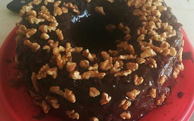 Bolo de frutas com açúcar mascavo