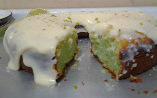 Bolo de limão