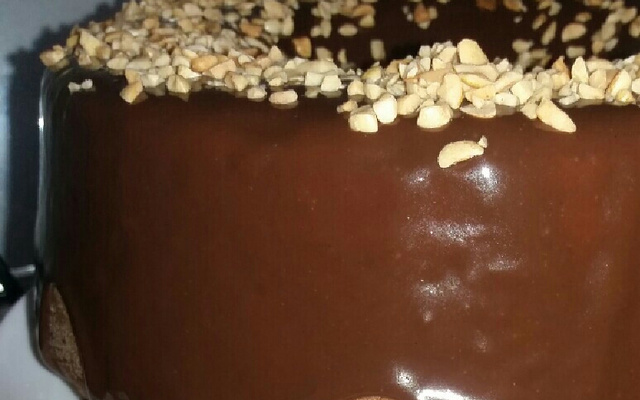 Bolo de amendoim com fubá no liquidificador