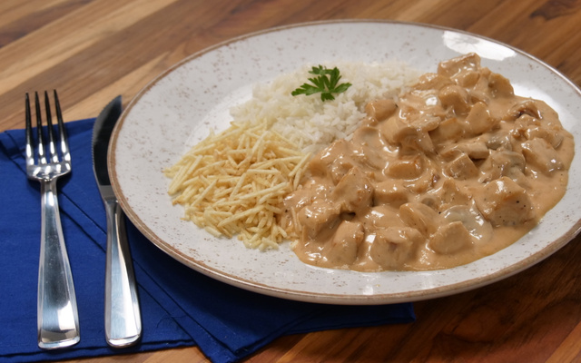 Estrogonofe de Frango