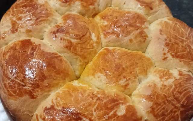 Pão caseiro amanteigado