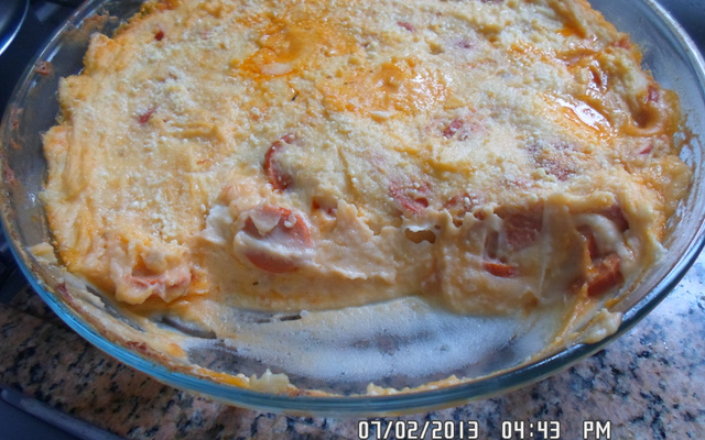 Escondidinho de salsicha