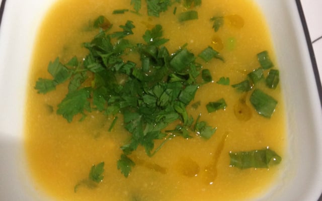 Sopa de camarão com batata baroa