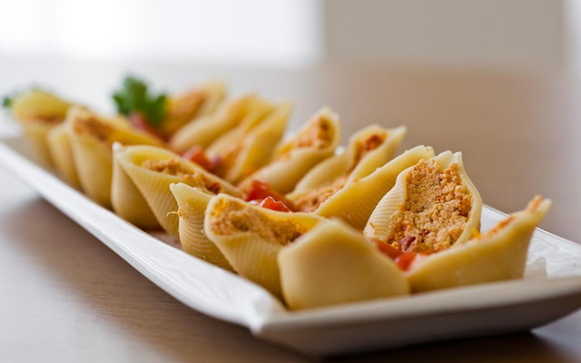 Conchiglione com recheio de ricota