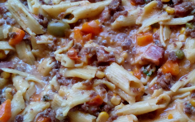 Macarrão na panela de pressão