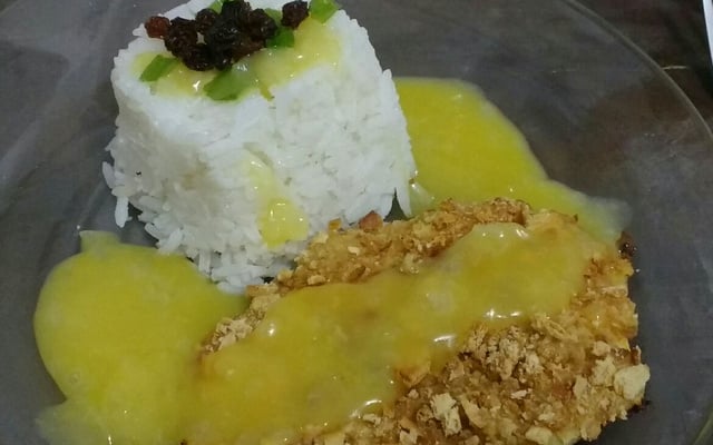 Filé de peixe assado com molho de laranja
