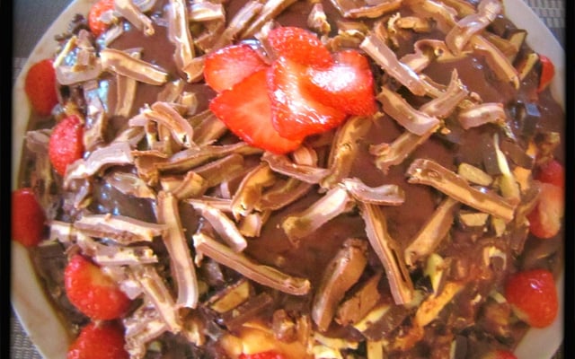 Bolo de chocolate com calda