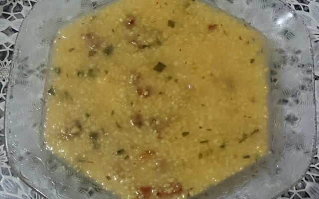 Quirera com costelinha defumada