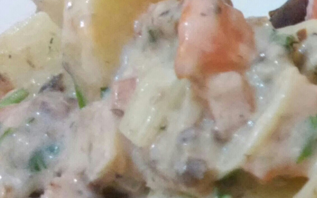 Salada de batata com sardinha em lata