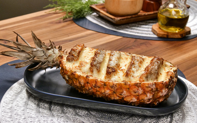 Lombo com abacaxi caramelizado