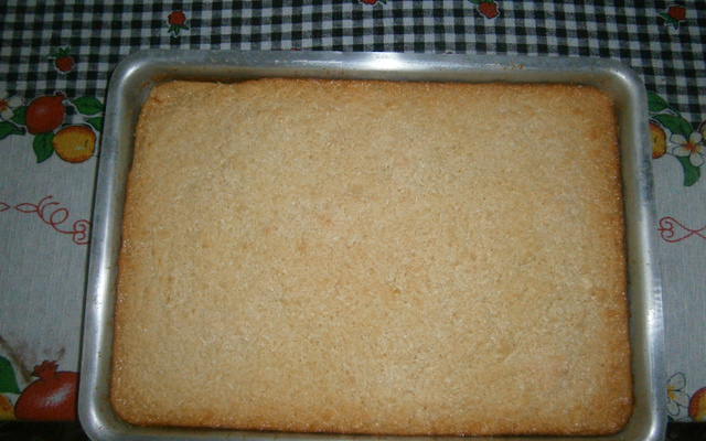 Bolo de aipim cremoso tradicional