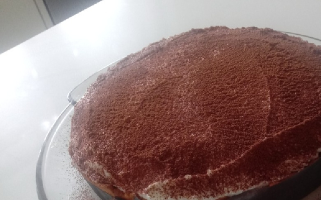 Torta de banana e doce de leite