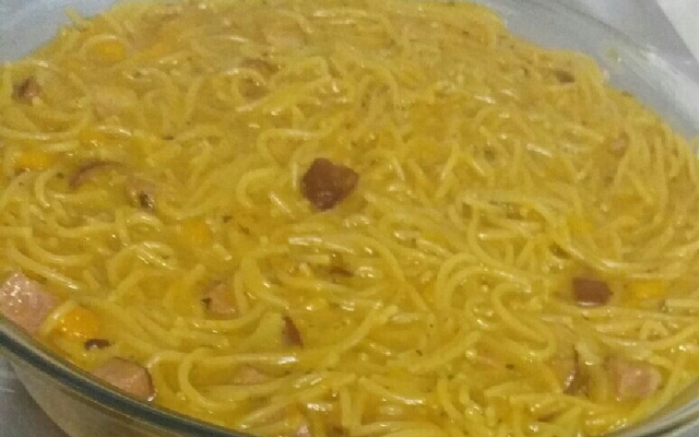 Espaguete ao molho de abóbora