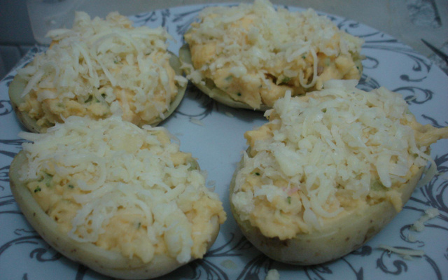Batatas recheadas ao forno