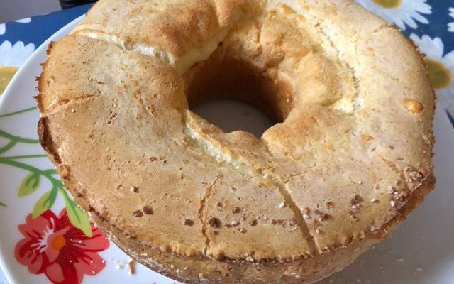 Bolo de goma salgado