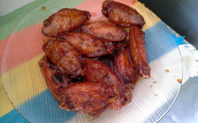 Asa de frango caramelizada