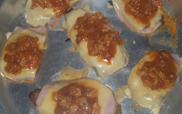 Carré ao molho e queijos