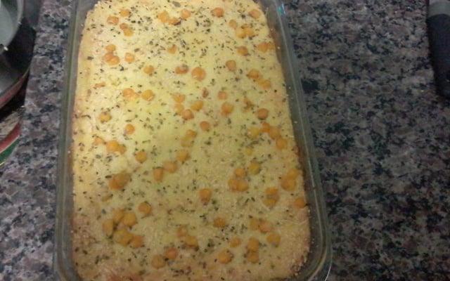 Batata assada ao creme de milho com queijo