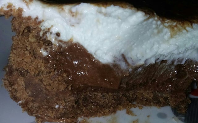 Torta mousse de chocolate com chantilly
