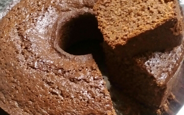 Bolo integral de chocolate com canela